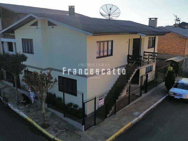 #0051 - Casa para Venda em Flores da Cunha - RS - 1