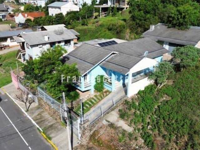 Casa para Venda em Flores da Cunha - 2